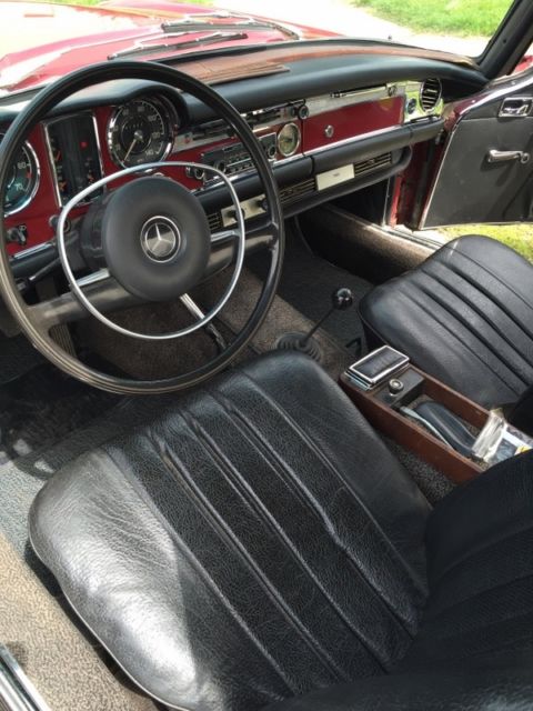 1971 Mercedes-Benz 200-Series - photo 6