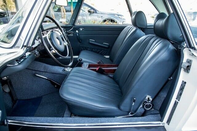 1971 Mercedes-Benz SL-Class -- - photo 11