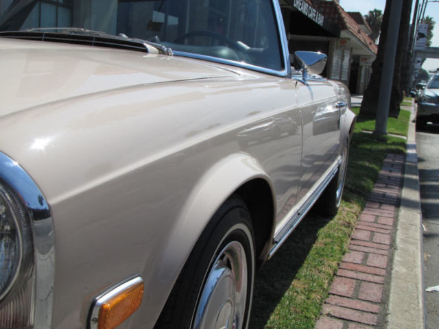 1971 Mercedes-Benz SL-Class -- - photo 12