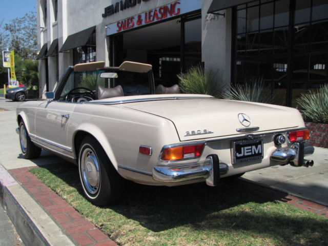 1971 Mercedes-Benz SL-Class -- - photo 4