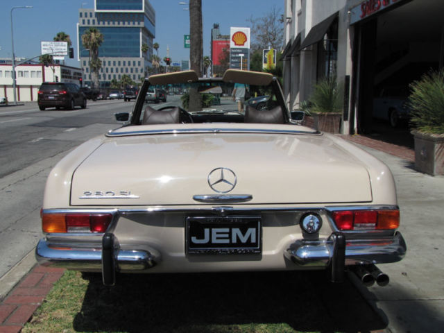 1971 Mercedes-Benz SL-Class -- - photo 5