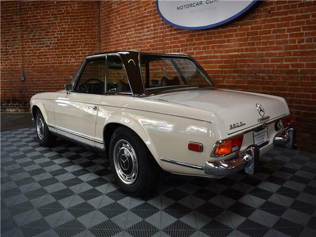 1971 Mercedes-Benz SL-Class -- - photo 12