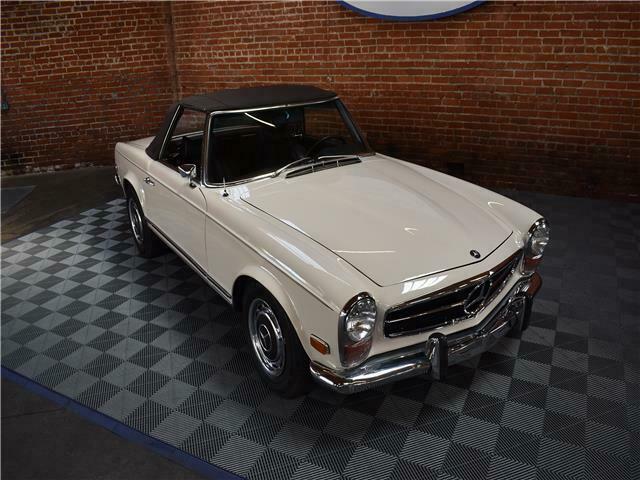 1971 Mercedes-Benz SL-Class -- - photo 4