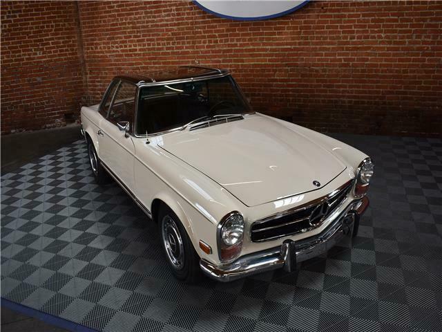 1971 Mercedes-Benz SL-Class -- - photo 6