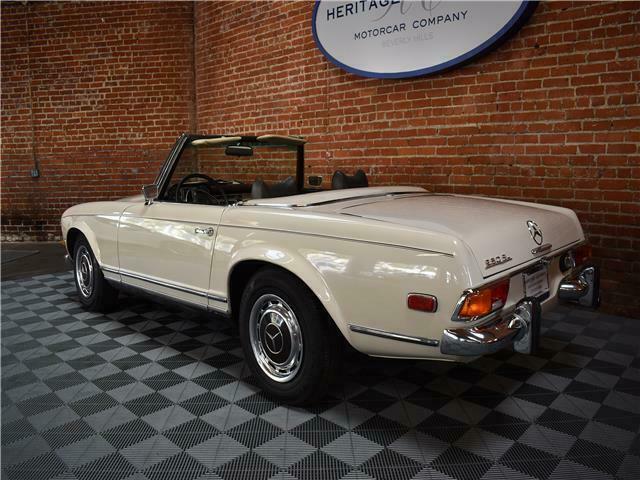 1971 Mercedes-Benz SL-Class -- - photo 8
