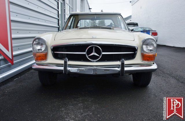 1971 Mercedes-Benz SL-Class Roadster - photo 4