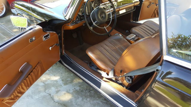1971 Mercedes-Benz 200-Series Convertible Roadster - photo 5