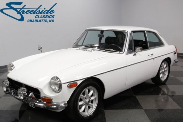 1971 MG MGB GT 30085 Miles White Hardtop 1.8 Liter I4 4 Speed Manual 1971 MG MGB GT