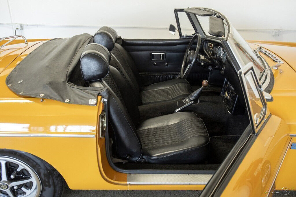 1971 MG MGB Roadster - photo 12