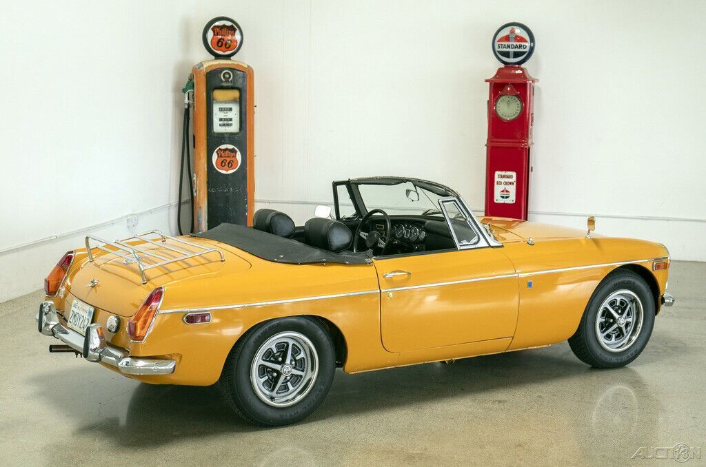 1971 MG MGB Roadster - photo 5