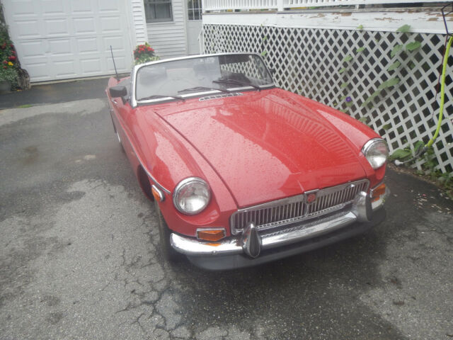 1971 MGB, Red, Solid, Webers, 49540 miles. 1971 MG MGB