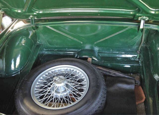 1971 MG MGB BLACK TOP, TONNEAU - photo 8