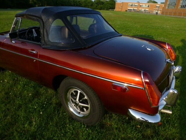 1971 MG MGB - photo 2