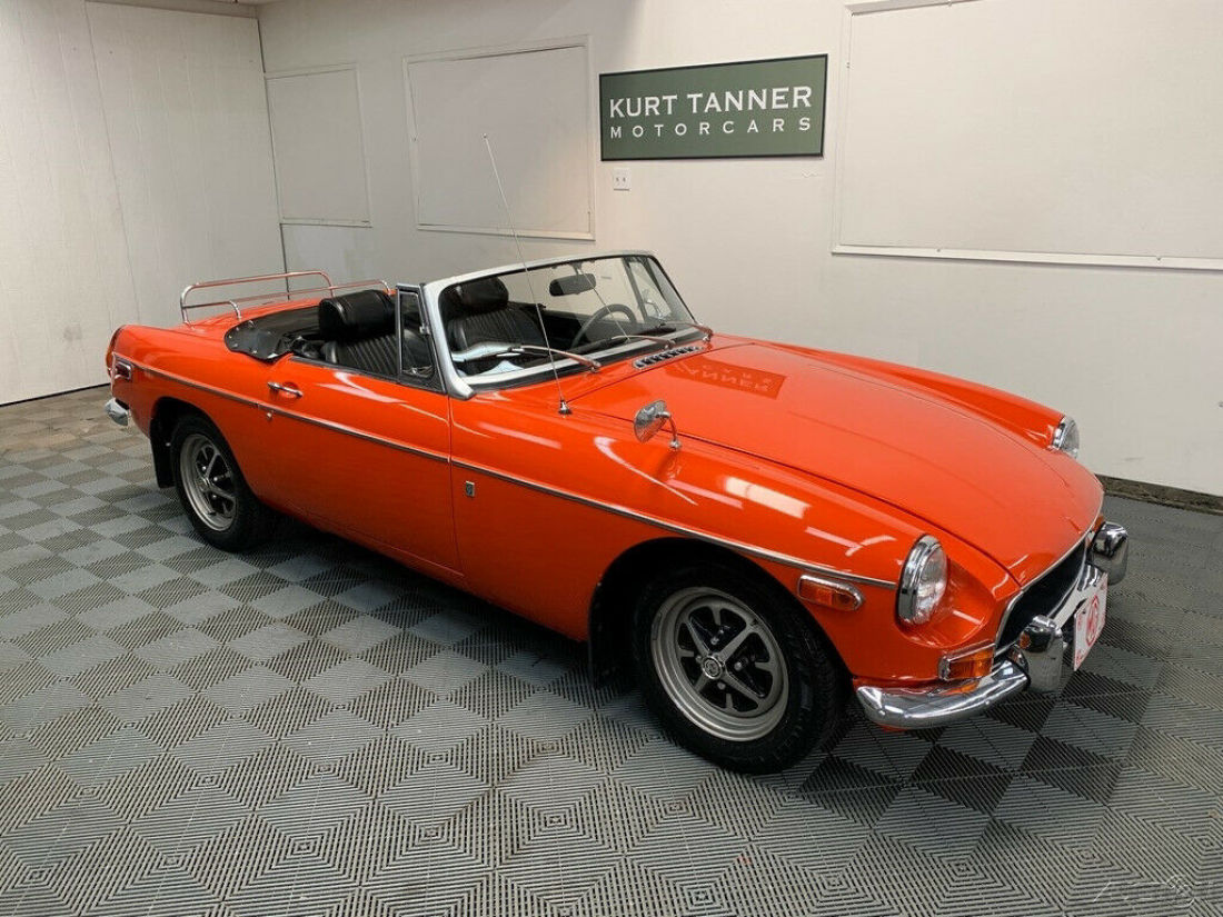 1971 MGB ROADSTER. ROSTYLE WHEELS. LUGGAGE RACK. GOOD DRIVER. SEE VIDEO. 1971 MG MGB 1971 MGB ROADSTER. BLAZE ORANGE WITH BLACK TRIM.