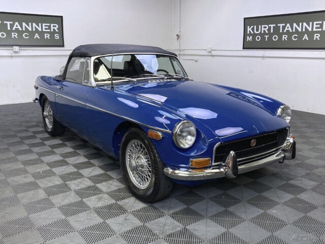 1971 MGB. TEAL BLUE. COSMETIC AND MECHANICAL RESTORATION WITH DOCUMENTATION 1971 MG MGB 1971 MGB ROADSTER. 4-SPEED, WIRE WHEELS.