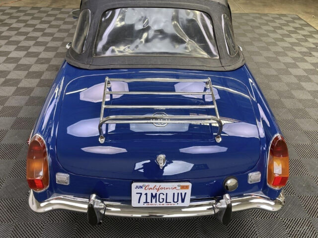 1971 MG MGB 1971 MGB ROADSTER. 4-SPEED, WIRE WHEELS. - photo 10