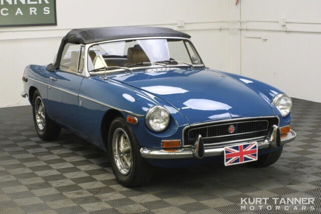 1971 MG MGB 1971 MGB ROADSTER. TEAL BLUE WITH BISCUIT TRIM - photo 10
