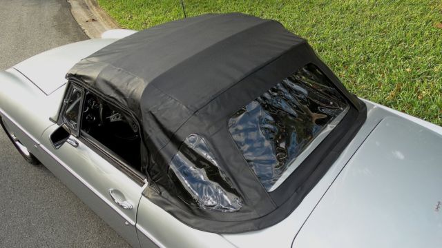 1971 MG MGB COMPLETELY REDONE - photo 13
