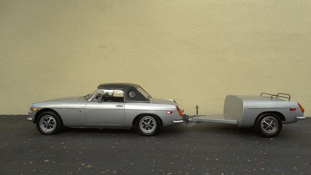1971 MG MGB COMPLETELY REDONE - photo 5