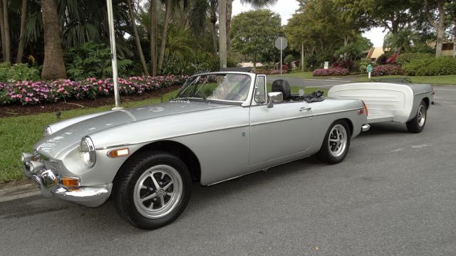 1971 MG MGB COMPLETELY REDONE - photo 7