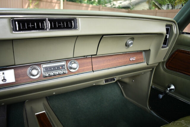 1971 Oldsmobile 442 Convertible #s Matching Documented 16,370 Miles - photo 12