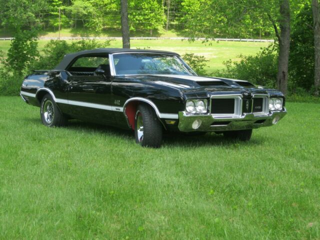 1971 Oldsmobile 442 Convertible Four Speed with Factory Air Conditioning 1971 Oldsmobile 442 Convertible