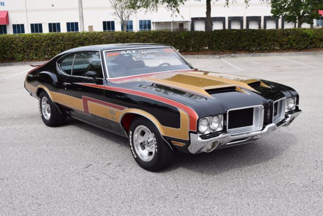 1971 Oldsmobile 442 W30 - 19,000 original miles - one owner many years 1971 Oldsmobile 442 W30