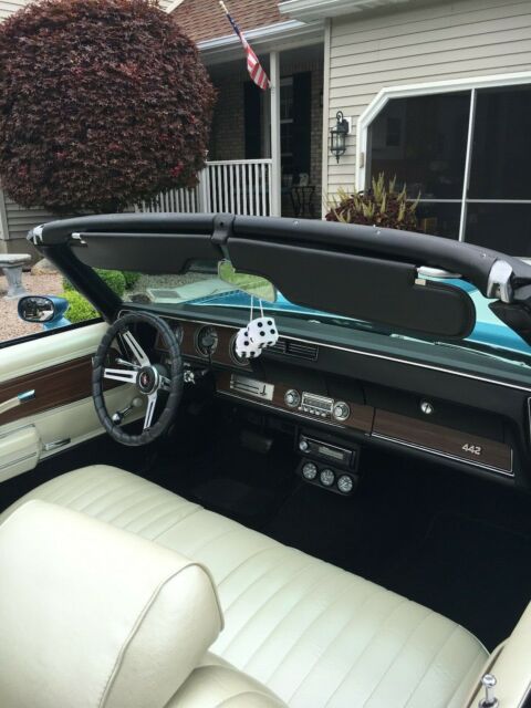 1971 Oldsmobile Cutlass 442 convertible - photo 11