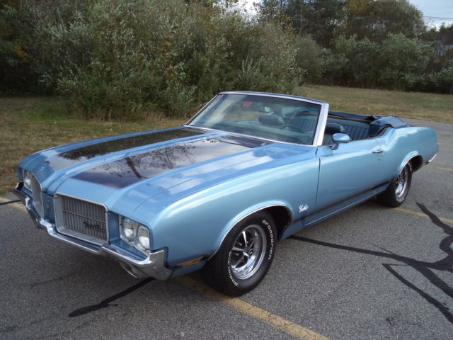 1971 OLDSMOBILE CUTLASS CONVERTIBLE WITH 442 TRIM. GORGEOUS BLUE EXTERIOR. 1971 Oldsmobile Cutlass 442