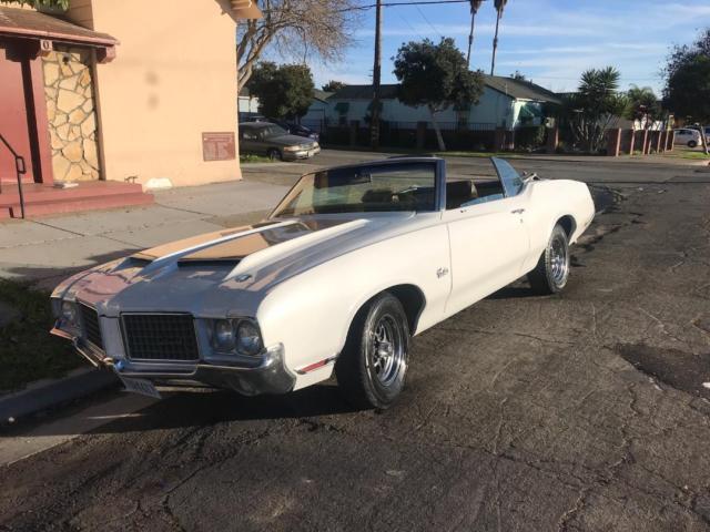 1971 Oldsmobile Cutlass Convertible - photo 2