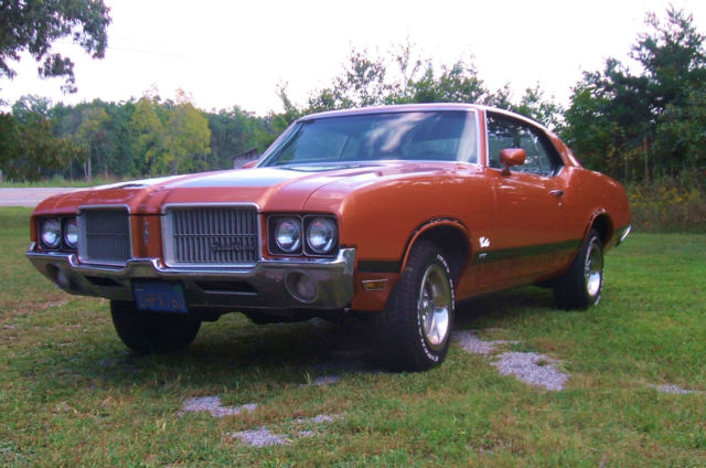 1971 Oldsmobile Cutlass Supreme- Nice car, no rust, nice paint and extras 1971 Oldsmobile Cutlass Supreme