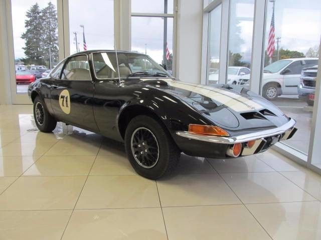 1971 Opel GT 4 Speed Manual 1.9L Engine Cloth AM/FM Radio Rear Wheel Drive 1971 Opel GT