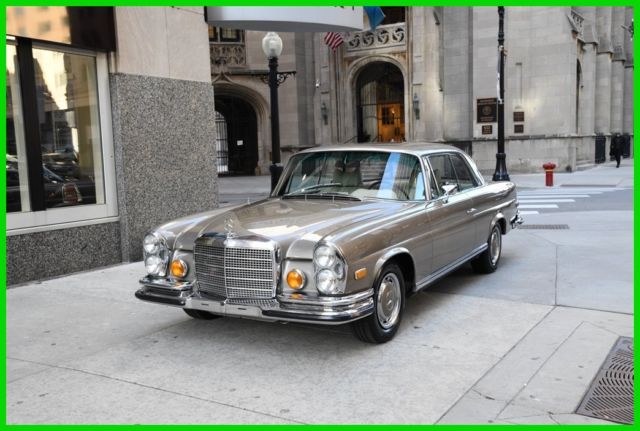 1971 Mercedes-Benz 200-Series Parchment leather