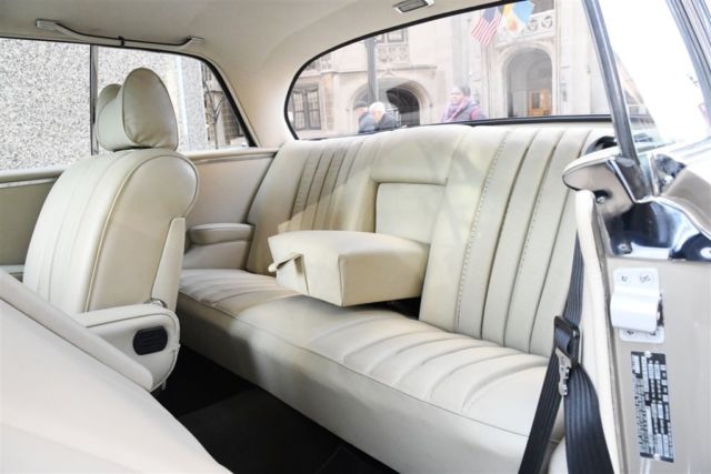 1971 Mercedes-Benz 200-Series Parchment leather - photo 11