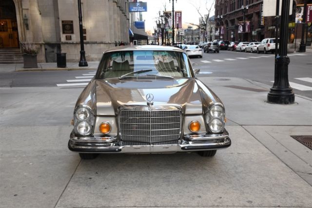 1971 Mercedes-Benz 200-Series Parchment leather - photo 2