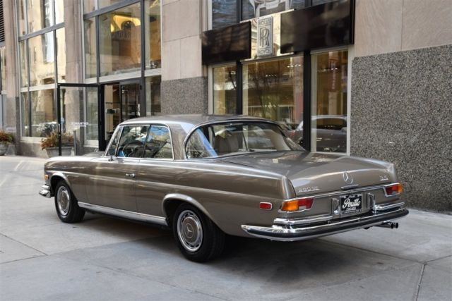 1971 Mercedes-Benz 200-Series Parchment leather - photo 6