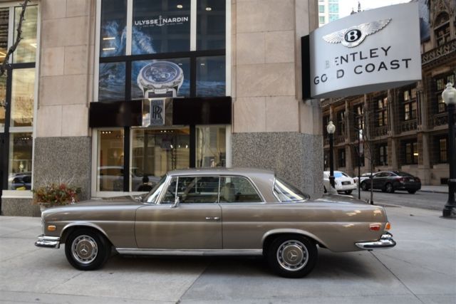 1971 Mercedes-Benz 200-Series Parchment leather - photo 7