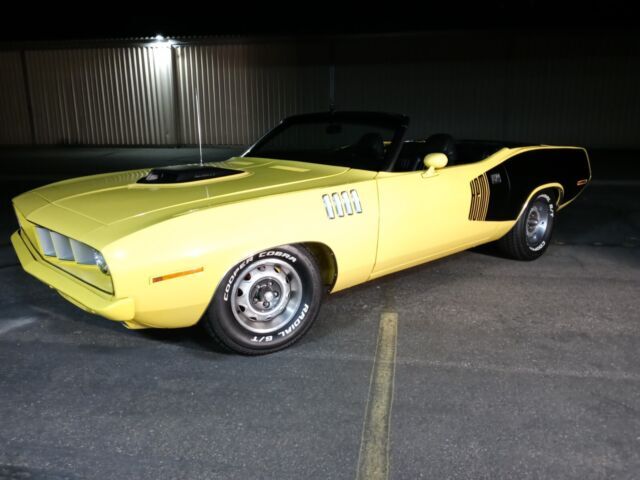 1971 Plymouth Barracuda 426 Hemi 4 Speed Cuda Convertible 70 71 FULLY RESTORED 1971 Plymouth Barracuda 426 Hemi Cuda CONVERTIBLE 71