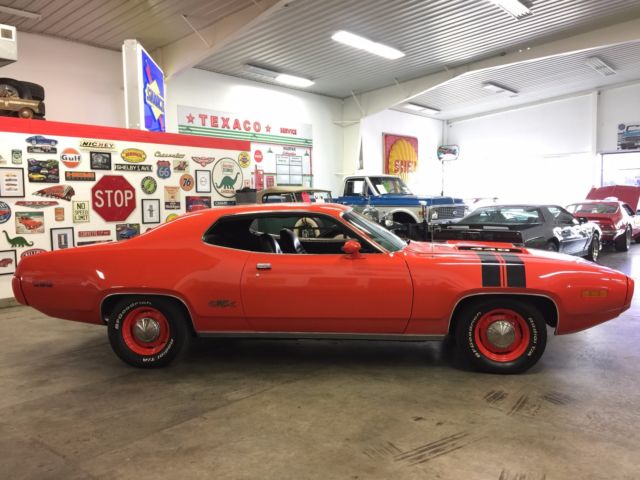 1971 Plymouth GTX 440CI - photo 6
