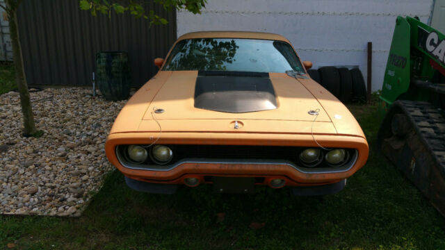 1971 Plymouth Road Runner numbers matching N96 build sheet, loaded with options 1971 Plymouth Road Runner