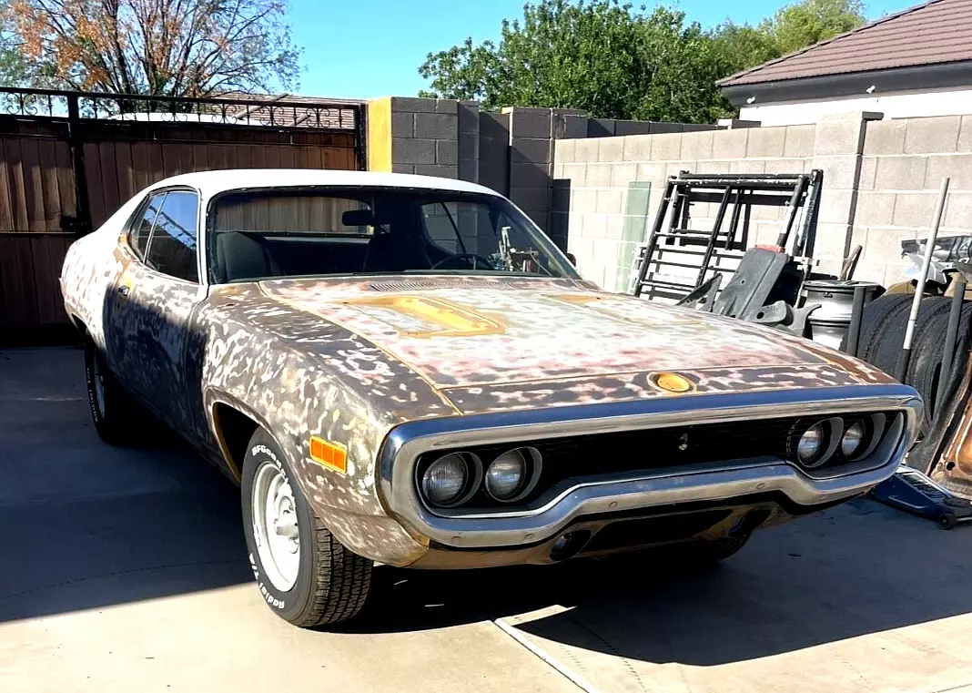 1971 Plymouth Roadrunner. factory 340-V8, slapstick 4 speed, great solid example 1971 Plymouth Road Runner 340 4 Speed!
