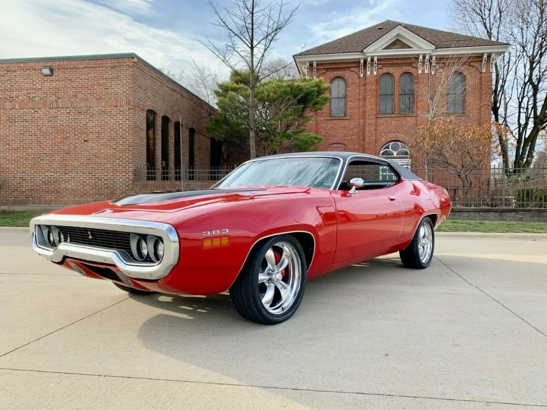 1971 Plymouth Roadrunner Red Coupe 383 V8 Automatic 1971 Plymouth Road Runner