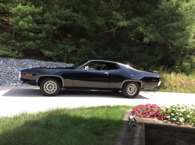 1971 Plymouth Roadrunner TX9 340 4 speed 1971 Plymouth Road Runner