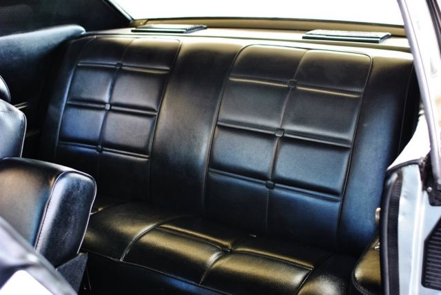 1971 Pontiac Grand Prix 400 V8 Auto w/ Air Conditioning - photo 8