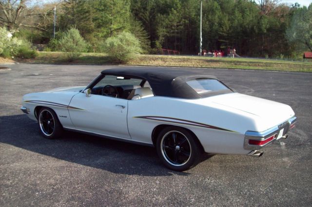 1971 Pontiac Le Mans convertible - photo 12