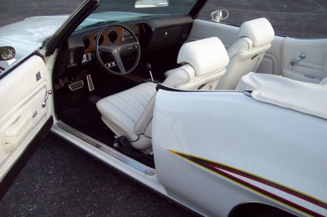 1971 Pontiac Le Mans convertible - photo 13