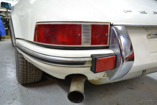 1971 Porsche 911 1971 Porsche 911 T Targa, Survivor, Tangerine, 911t, NO RESERVE - photo 11