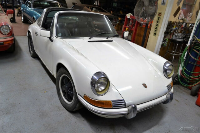 1971 Porsche 911 1971 Porsche 911 T Targa, Survivor, Tangerine, 911t, NO RESERVE - photo 2