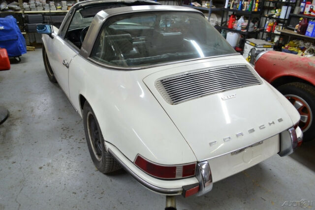 1971 Porsche 911 1971 Porsche 911 T Targa, Survivor, Tangerine, 911t, NO RESERVE - photo 7