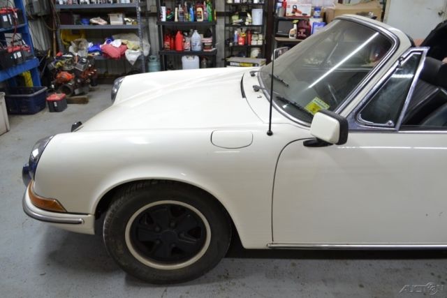 1971 Porsche 911 T Targa - photo 12